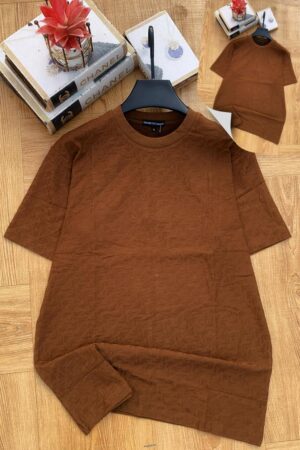 HIGH QUALITY COLLAR-NECK ​